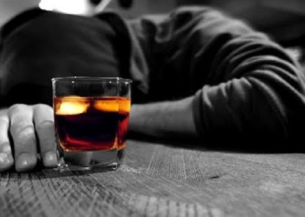 Lei relativa Ã  bebida alcoólica para menores de idade é debatida em Audiência Pública