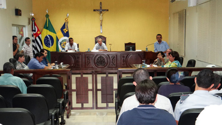 Vereadores de Araçatuba, Guararapes e Rubiácea se reúnem para discutir o “lixão”