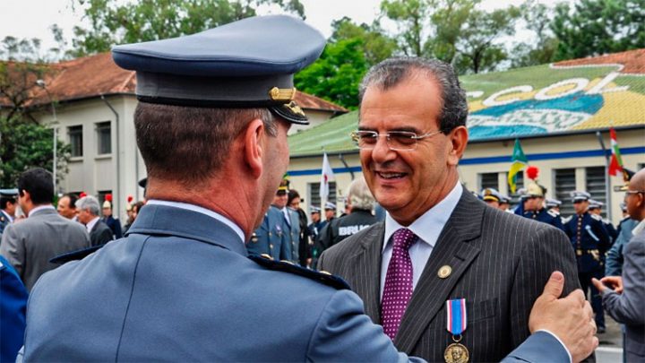 Apesar da expectativa, projeto proibindo pintura de propaganda eleitoral é adiado