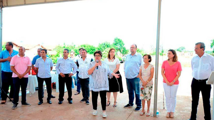 Tieza prestigia assinatura para construção de escola infantil no Ãguas Claras