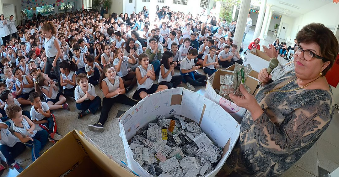 Colégio particular de Araçatuba arrecada cartelas vazias de medicamentos