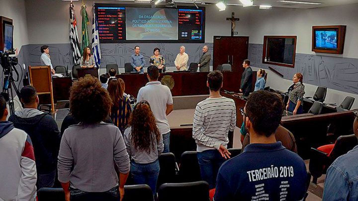 Escola do Legislativo oferece curso sobre a organização do Estado Brasileiro; assista na íntegra