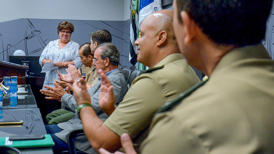 Tieza prestigia troca de comando na Delegacia do Serviço Militar de Araçatuba